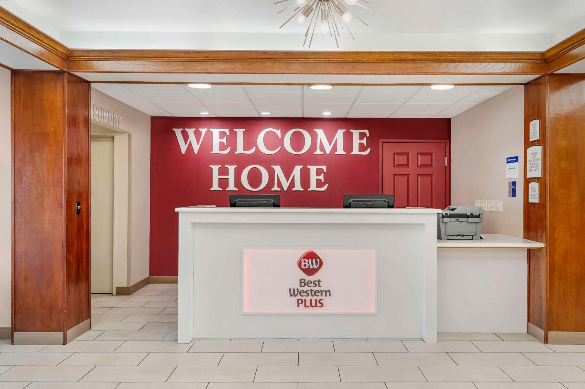 Best Western Plus Riata Браунвуд Экстерьер фото